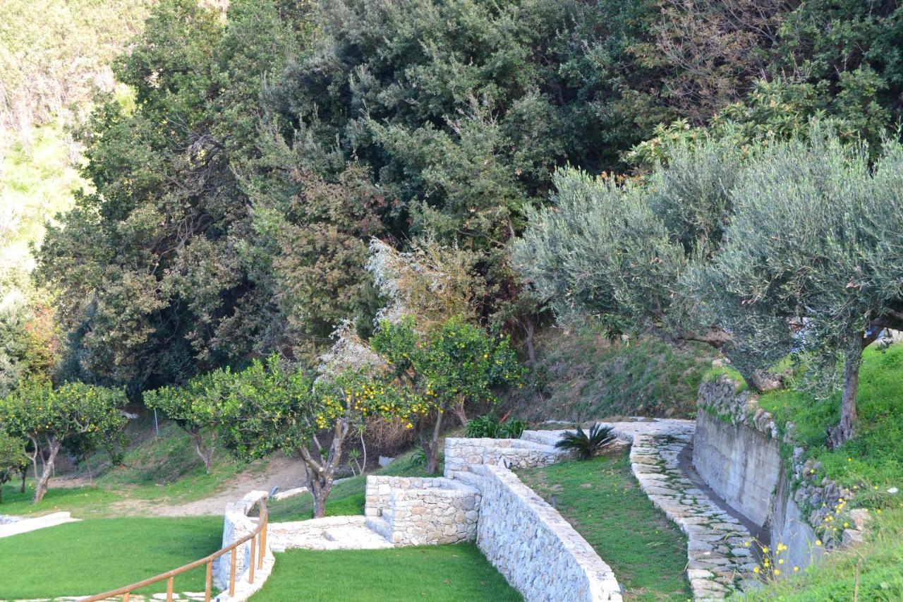 Borgo Rosso Di Sera - Resort Country Chic San Lucido Eksteriør billede